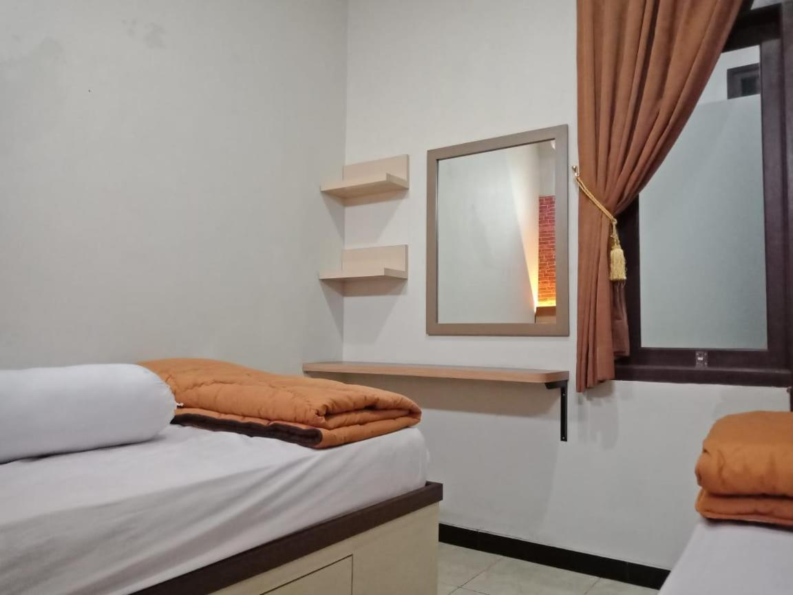 Amaya Guest House Syariah Alastuwo 外观 照片
